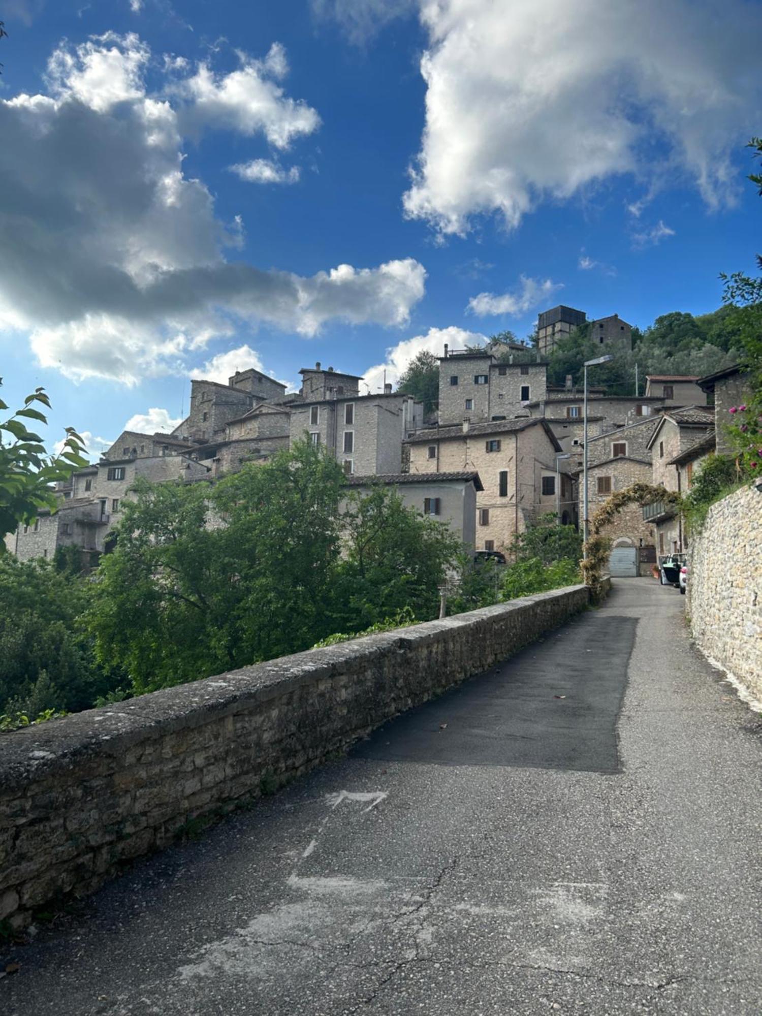 Appartamento Storico A Valle San Martino Di Spoleto Eksteriør billede